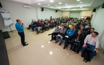 C.Vale – Lang reúne associados em Terra Roxa