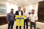 Esporte – Governador Ratinho Junior recebe em mãos a camisa do Terra Roxa Futsal