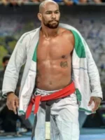 Preso – Acusado de série de estupros e roubos Tricampeão mundial de jiu-jitsu é preso