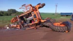 Tupãssi – Máquina Agrícola causa acidente PR- 581, duas pessoas ficam feridas