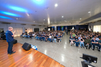 Palotina – Evento da C.Vale reúne 500 jovens