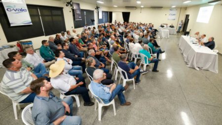 Palotina – C.Vale deixa de cobrar conta capital do associado