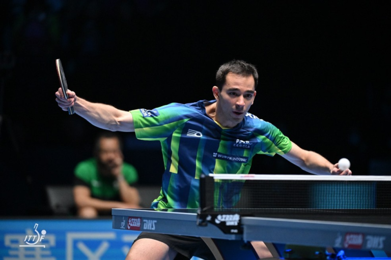 Esporte – Hugo Calderano vence chinês vice-líder do ranking e vai à final inédita na Copa do Mundo de tênis de mesa