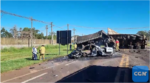 Acidente – Colisão violenta entre carro e carreta na BR-277, mata homem em Cascavel