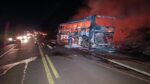 Incêndio – Ônibus com estudantes é destruído pelo fogo entre Toledo e Maripá