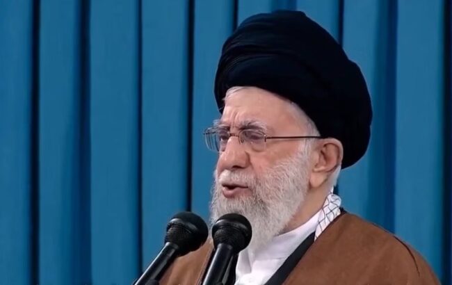 Guerra – Khamenei alerta Trump: ataque dos EUA terá consequências irreparáveis